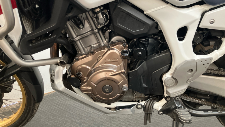 Honda Africa Twin CRF1000D2J4ED (18MY)